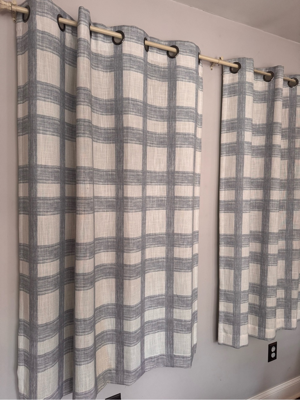White and blue Plaid Grommet Window Curtain Panel - Brand Unspecified